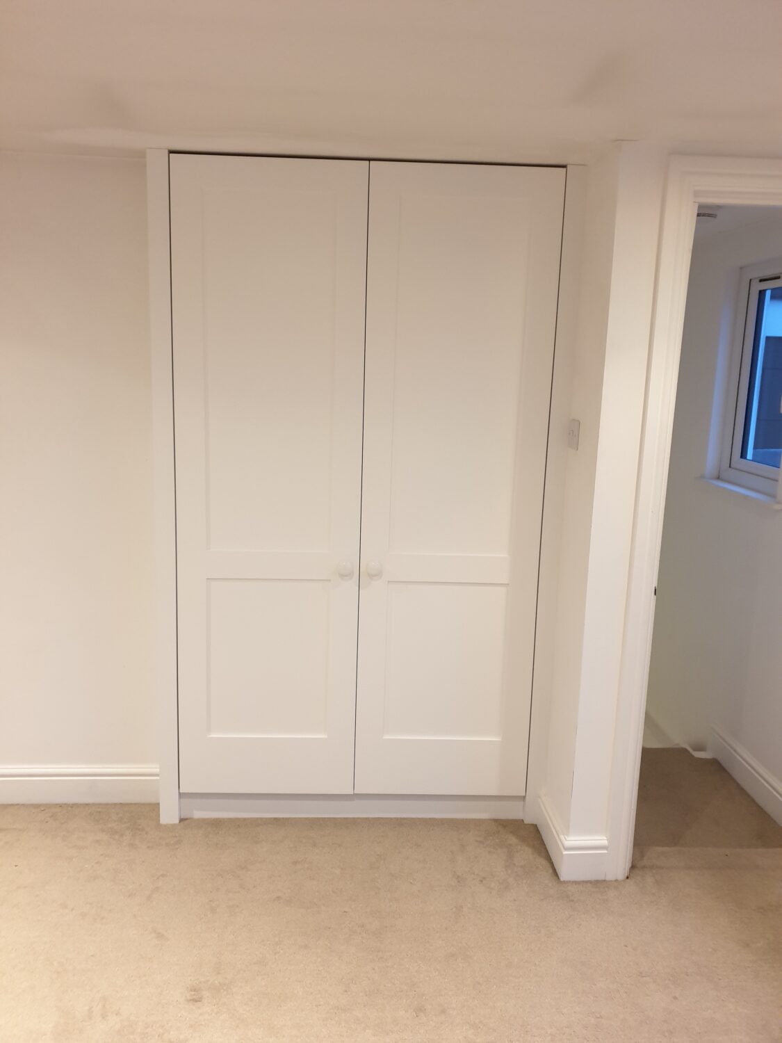 Bespoke Alcove Bedroom Wardrobe - Made To Measure Woodwork Ltd